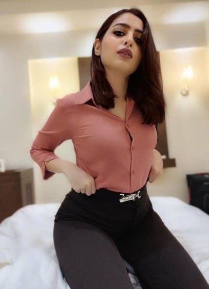 Naina Hot Model